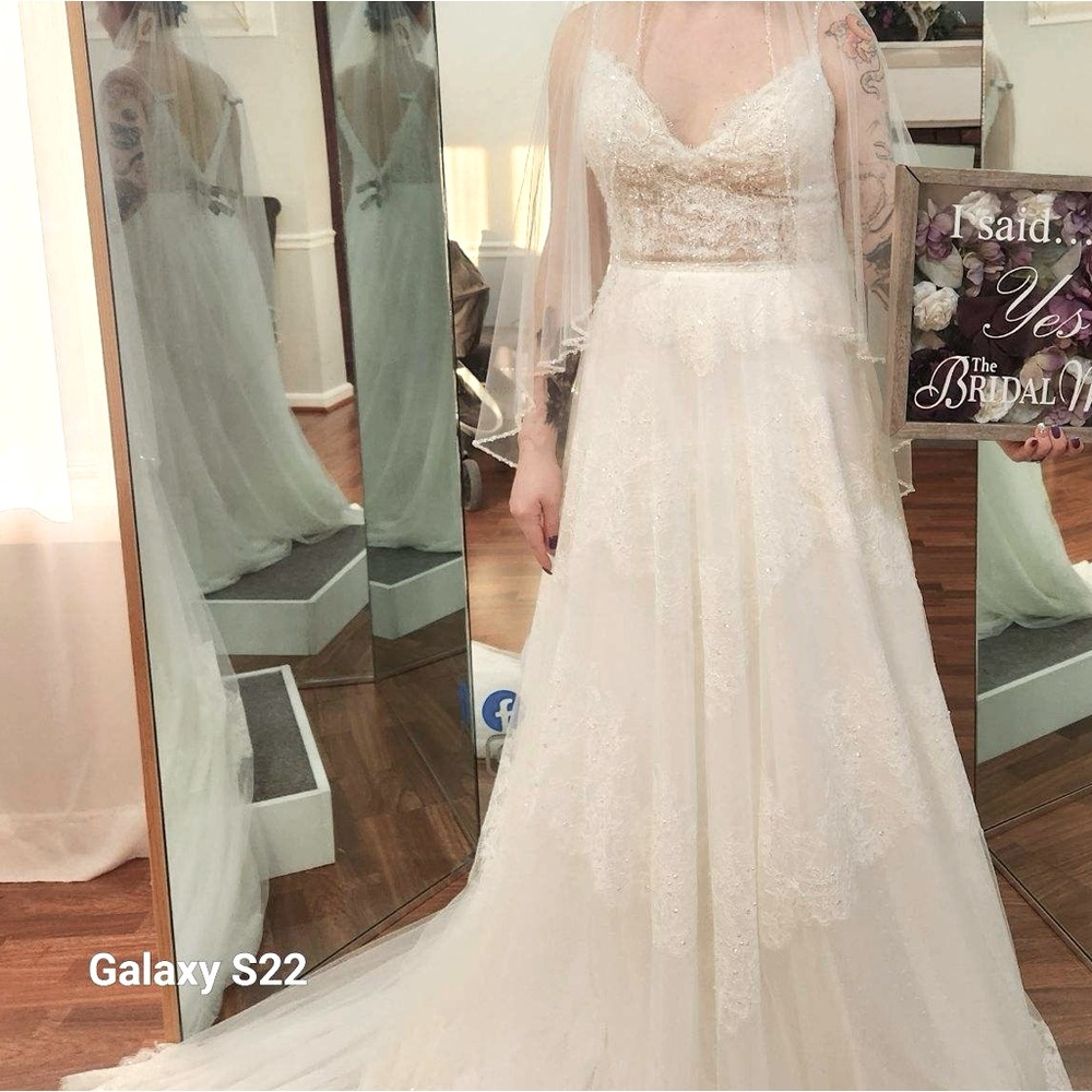 Adriana Papell Platinum wedding dress